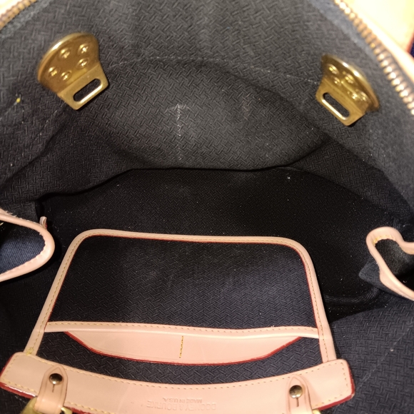 Dooney and bourke satchel - Picture 9 of 13